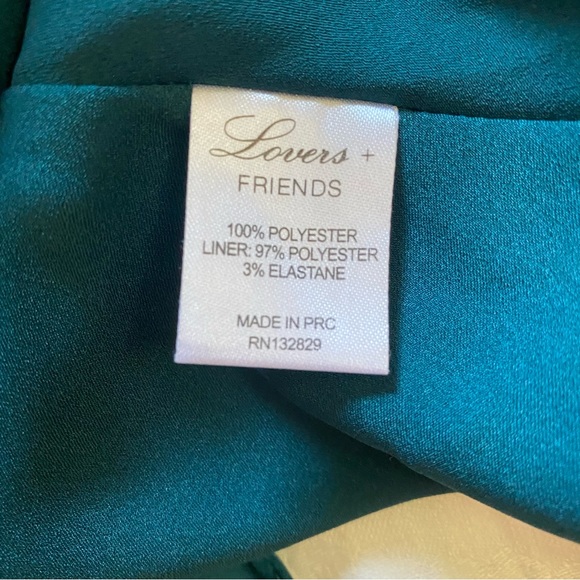 Lovers and Friends blue/green size small top. Tie front, flutter sleeves. Satiny - Picture 6 of 7